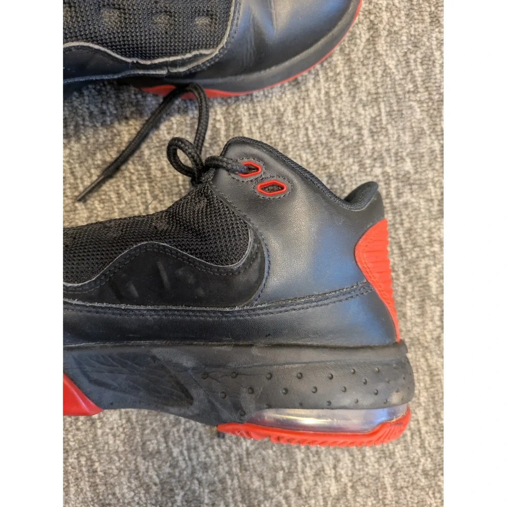 Kids Jordan Basketball Shoes Black Red Size 5.5Y‎ Youth Sneakers